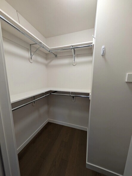 Building Photo - 850 2nd St