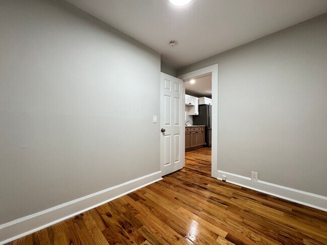 Building Photo - 145 Division St