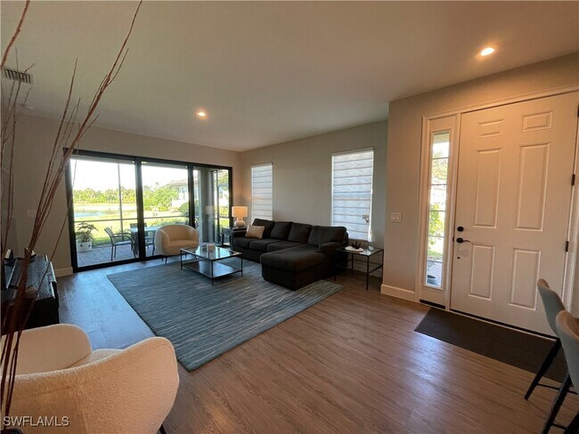 Building Photo - 8021 Calle Canovas Ct