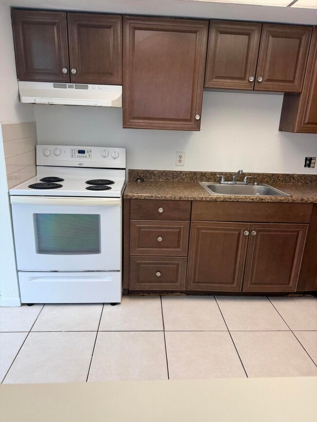 Building Photo - 3760 Mil-Stream Ct