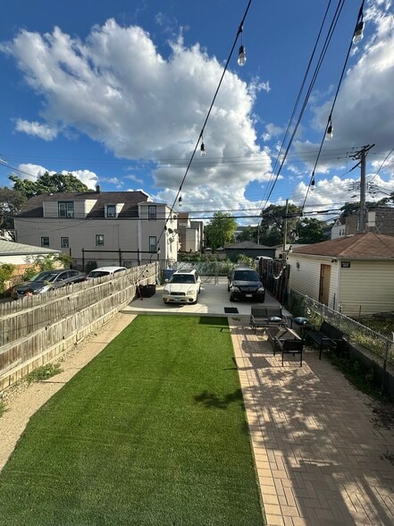 Backyard/Back Patio - 3643 W Diversey Ave
