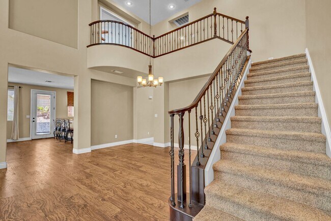 Building Photo - A Fabulous 4 Bedroom Home with a Sparkling Pool!!!