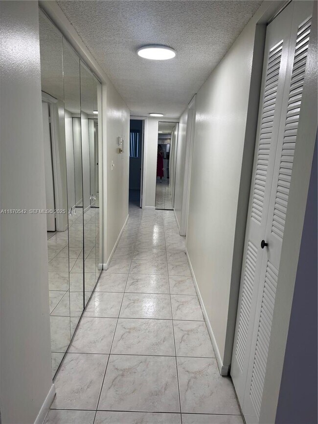 Building Photo - 9620 W McNab Rd