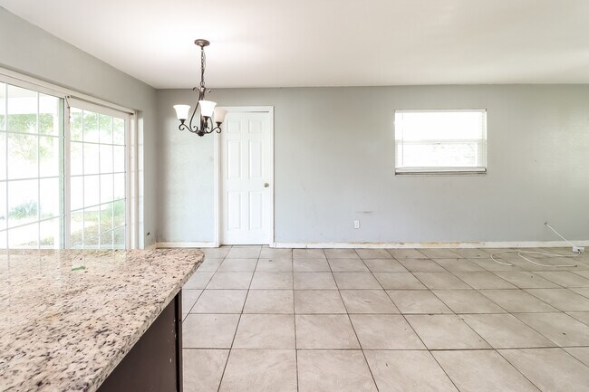 Building Photo - 4705 King Cole Blvd