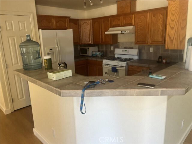 Building Photo - 57470 Crestview Dr