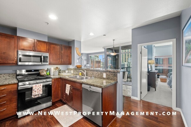 Building Photo - 530 K St