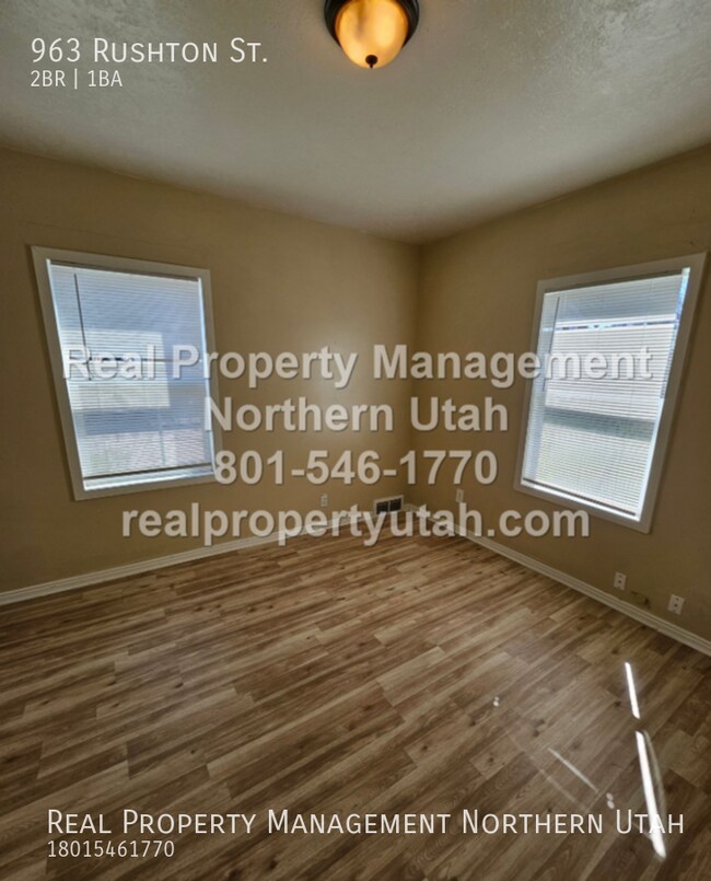 Building Photo - 963 Rushton St