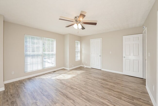 Building Photo - 3915 Waldrop Ln