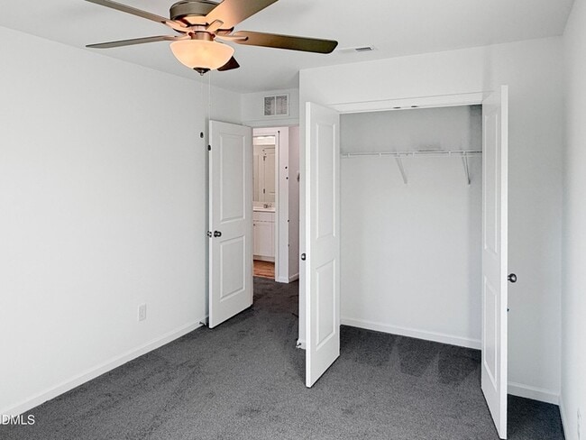 Building Photo - 135 Siebold St