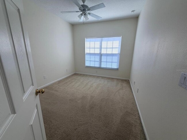 Building Photo - 8911 Silk Bay Pl