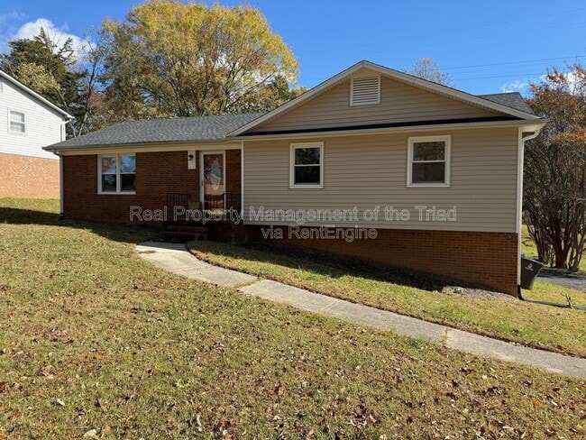 Building Photo - 2563 Wood Valley Rd