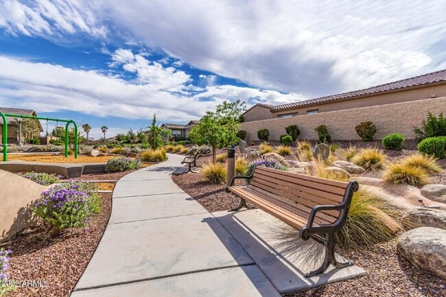 Building Photo - 13784 W Sarano Terrace