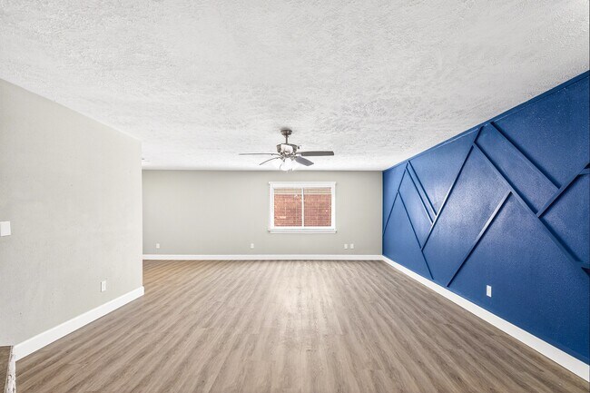 Building Photo - 2510 Marble Falls Dr