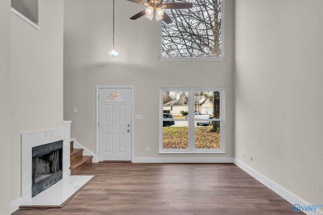 Building Photo - 213 Rebecca Pines Dr