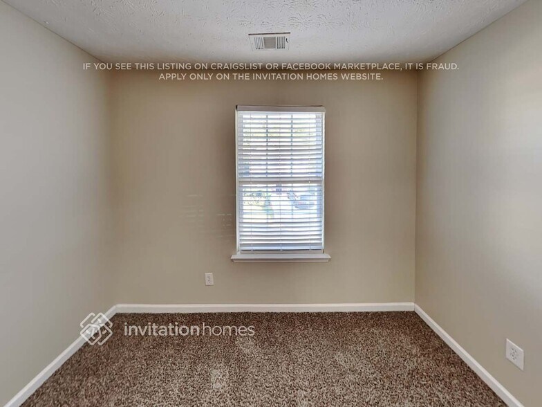 Building Photo - 131 Oak Grove Pl