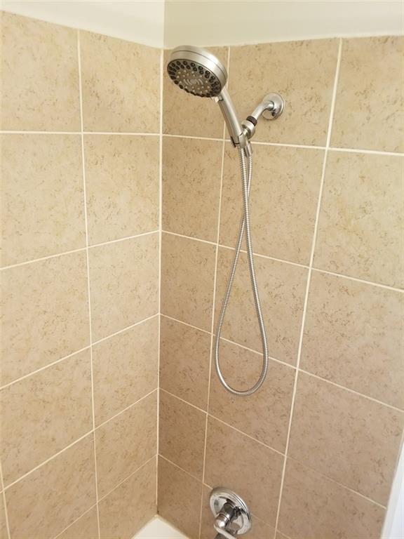 Building Photo - 817 Gertrude Pl NW