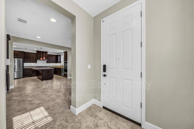 Building Photo - 3008 Lighthouse Ln