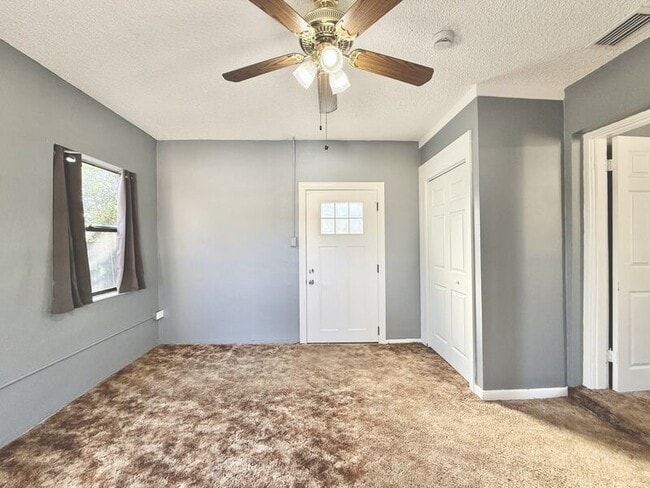 Building Photo - 1828 20th Ave S