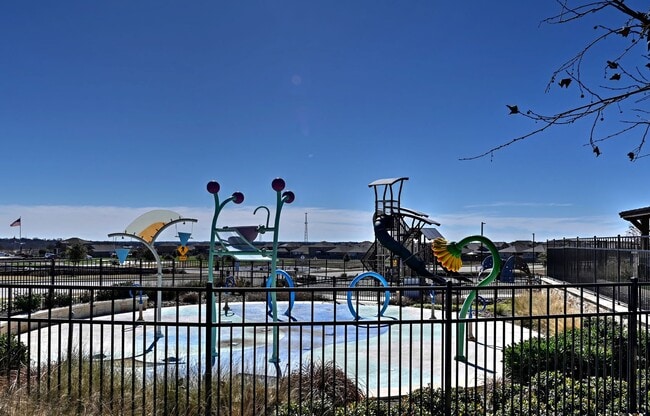 Building Photo - ONE STORY  |  3 BEDROOM  |  2 BATH  |  YARD SERVICE INCLUDED  |  WHISPER FALLS  |  POOL - GYM - P...