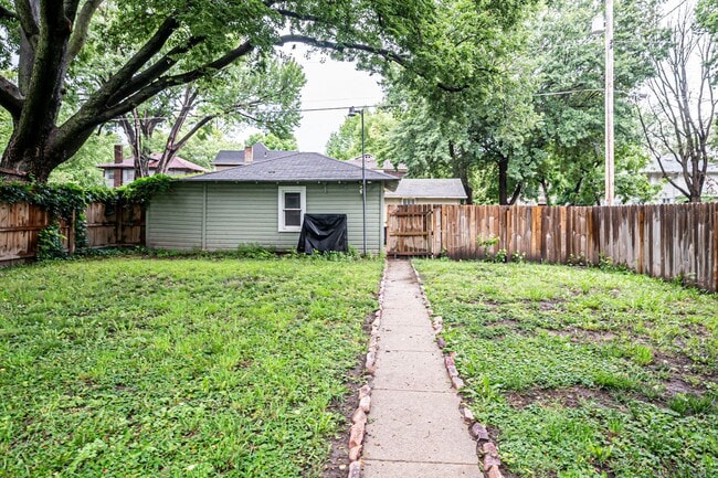 Building Photo - Please View 3D Virtual Walk-Through Before Scheduling a Showing