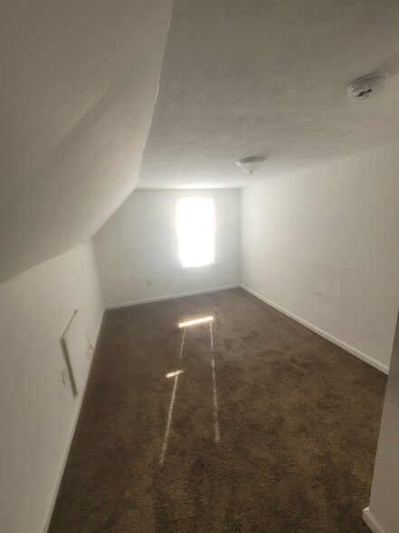 Building Photo - 6330 Carl Ave