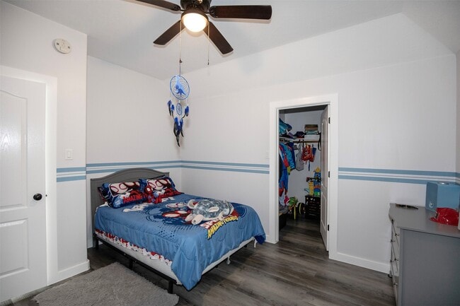 Building Photo - 601 Canyon Crest Dr