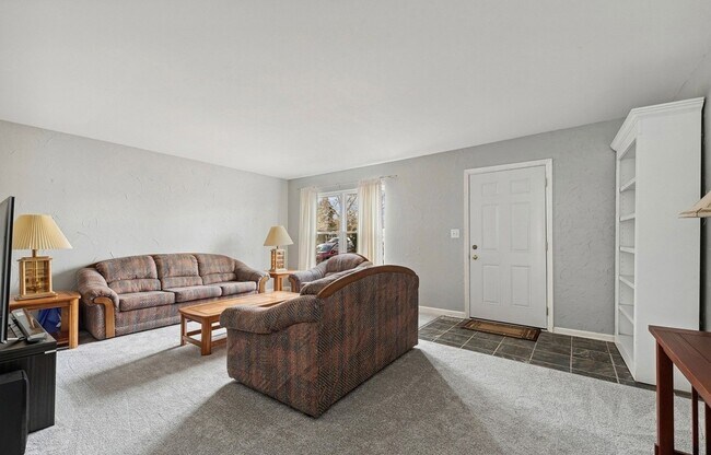 Building Photo - 1817 Carlisle Ct