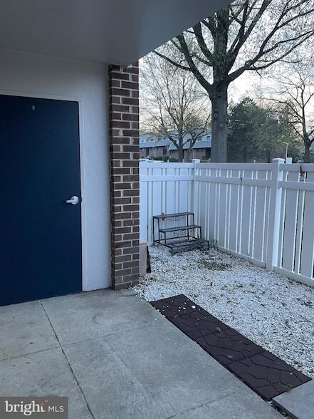 Building Photo - 202 Stony Way