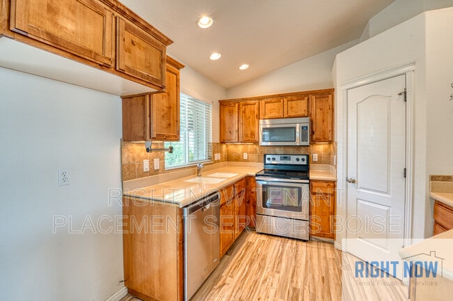 Building Photo - 4141 W Patel Dr