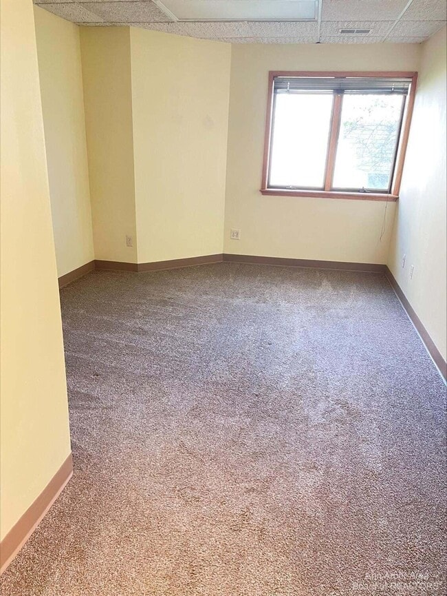 Building Photo - 116 W McKay St