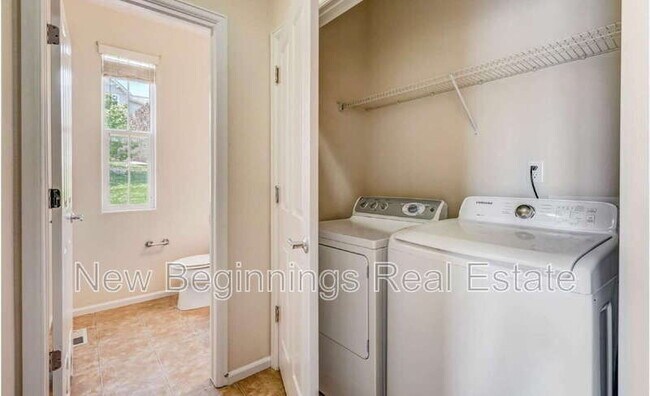 Building Photo - 8099 Elk River View