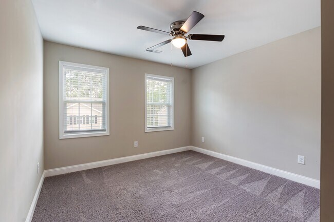 Building Photo - 852 Ducks Lndg