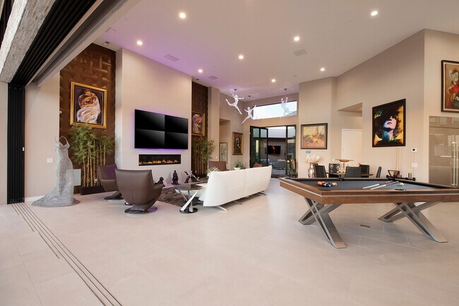Building Photo - 661 Dragon Peak Dr