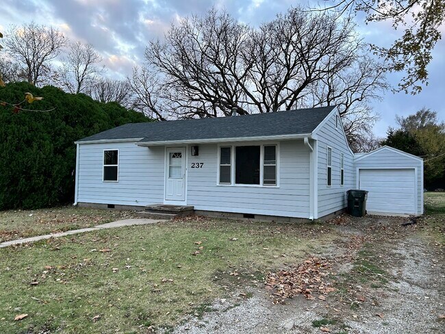 Building Photo - 237 S Streeter Ave