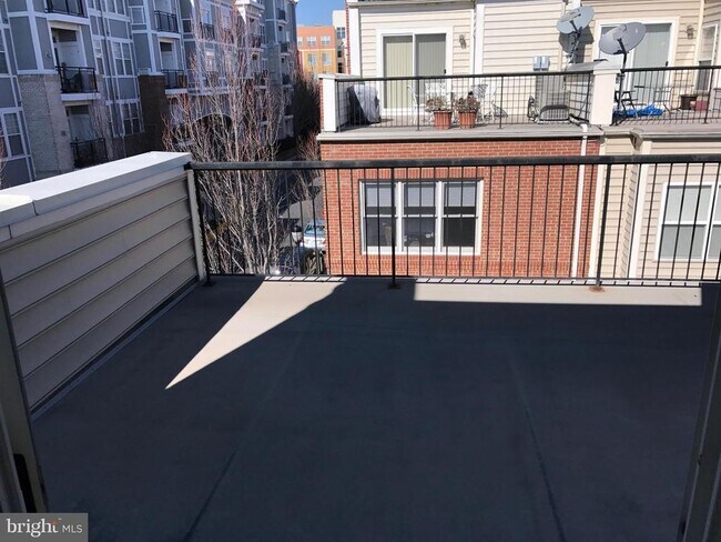 Building Photo - 2324 Cobble Hill Terrace