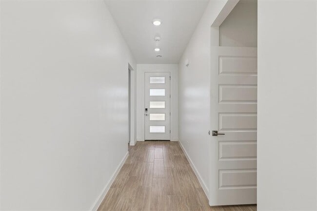 Building Photo - 17920 Anthem Blvd