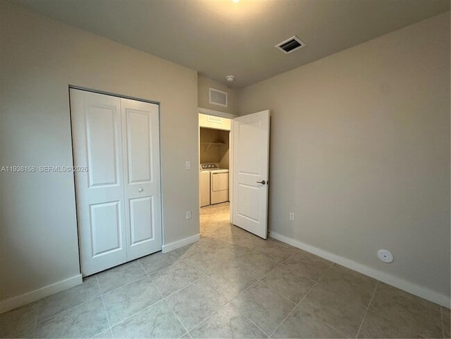 Building Photo - 389 NW 10th St