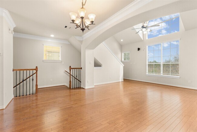 Building Photo - 3334 Clearview Villa Way