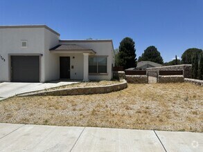 Building Photo - "Modern Comfort in El Paso: Spacious 3-Bed...