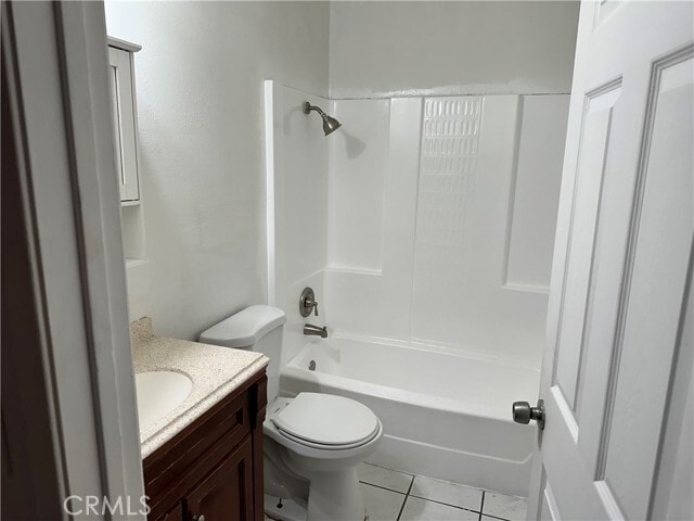 Building Photo - 234 Sagamore St N