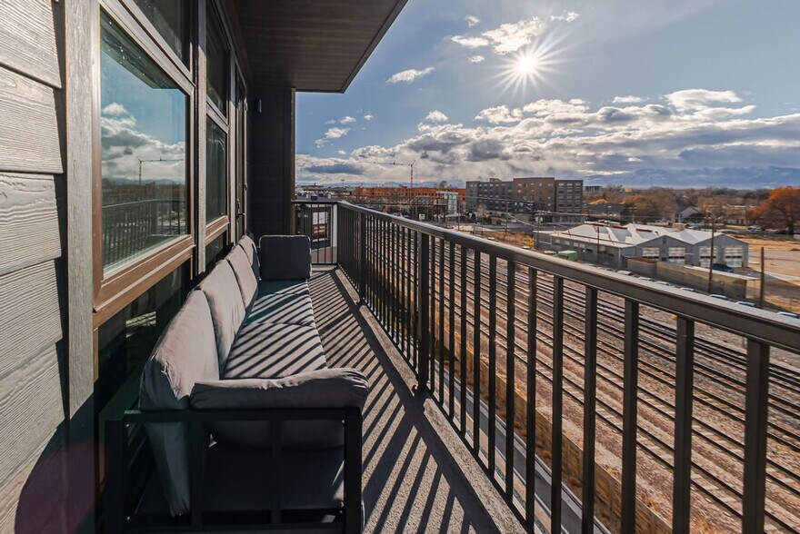 Building Photo - 320 N 490 W
