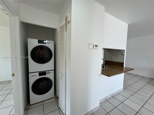 Building Photo - 15699 SW 73rd Cir Terrace