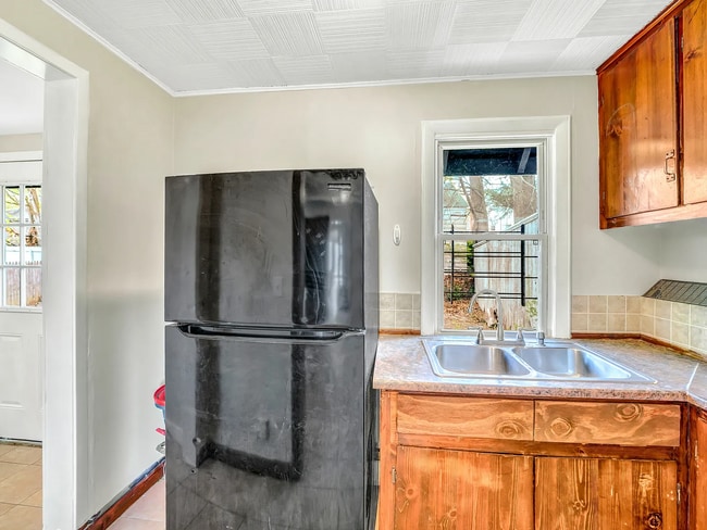 Building Photo - Charming 3-bedroom rental home in Waterbury