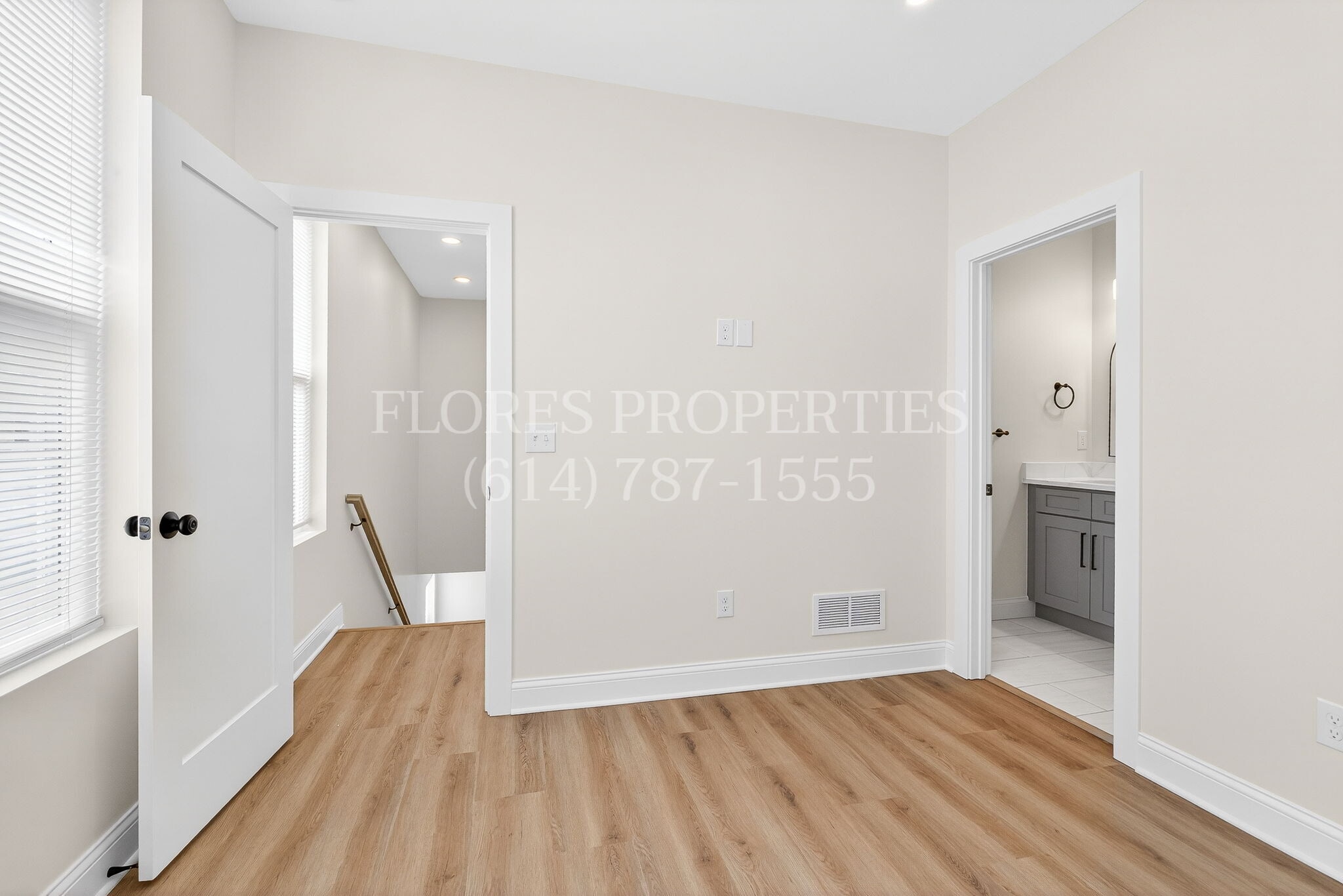 Building Photo - 698 S 22nd St