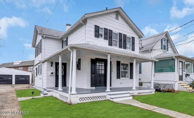 Primary Photo - 205 Locust Ave