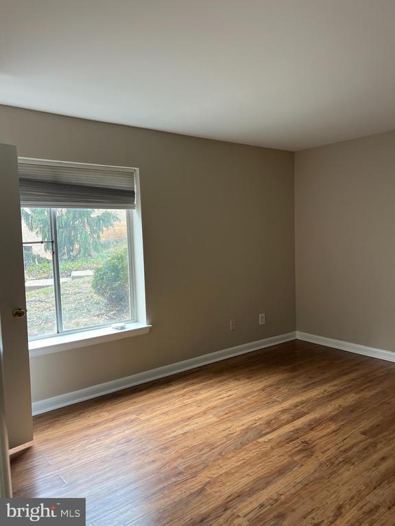 Building Photo - 11623 Vantage Hill Rd