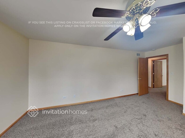 Building Photo - 5320 Christopher Dr
