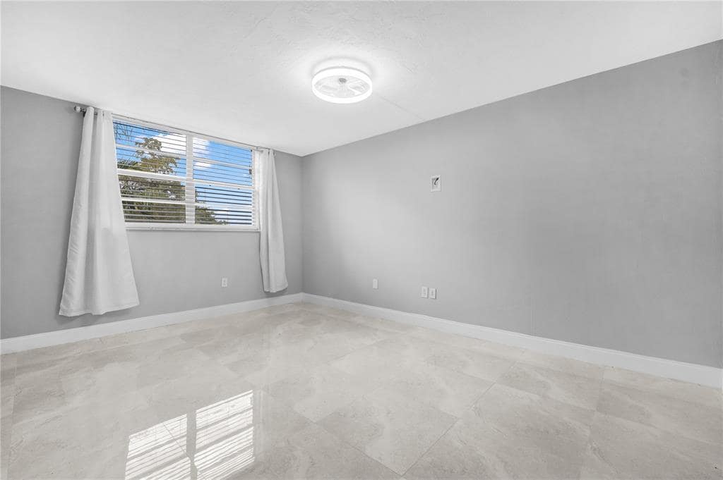 Building Photo - 7100 NW 17th St