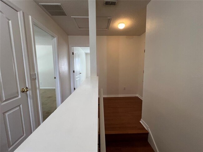 Building Photo - 554 Hiawatha Palm Pl