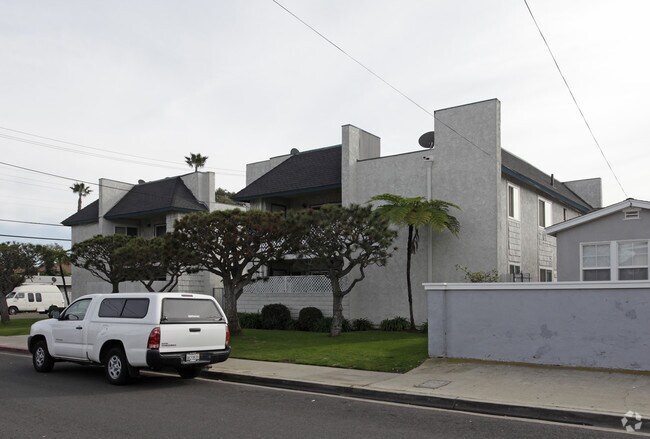 Building Photo - 353 Hamilton St